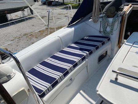 Beneteau Oceanis 40 image