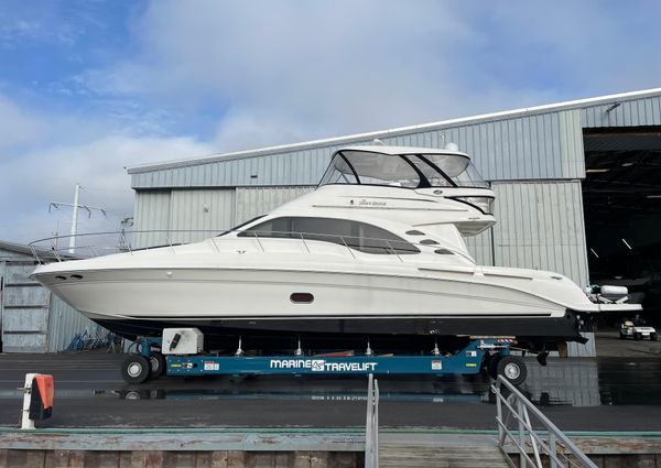 Sea Ray 58 Sedan Bridge image