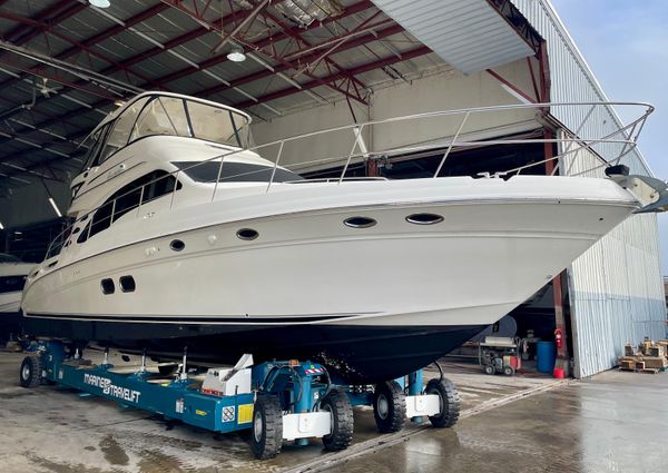 Sea Ray 58 Sedan Bridge image