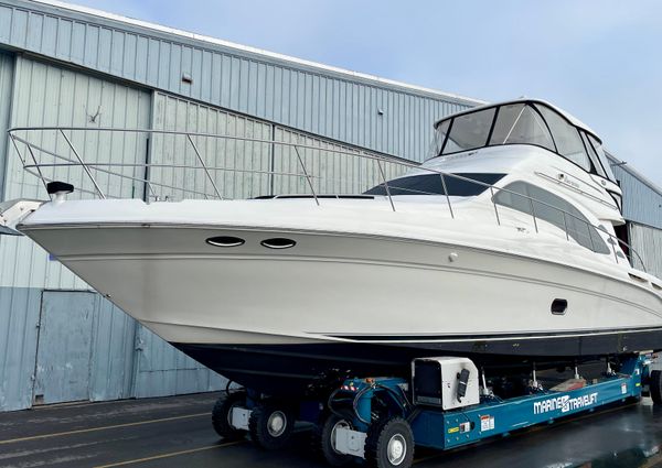 Sea Ray 58 Sedan Bridge image