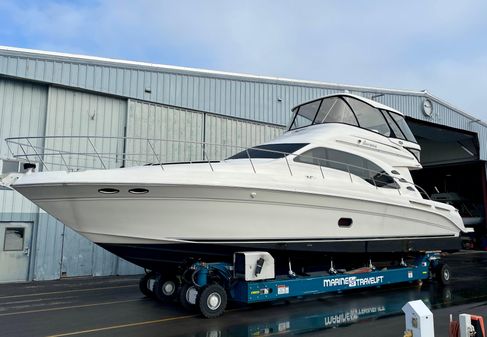 Sea Ray 58 Sedan Bridge image