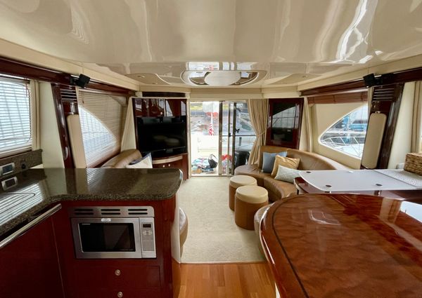 Sea Ray 58 Sedan Bridge image