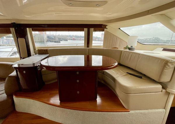 Sea Ray 58 Sedan Bridge image