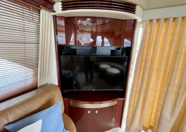 Sea Ray 58 Sedan Bridge image