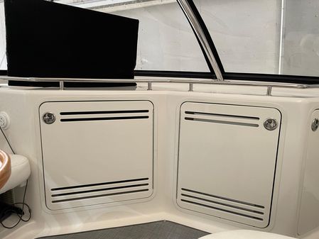 Sea Ray 58 Sedan Bridge image