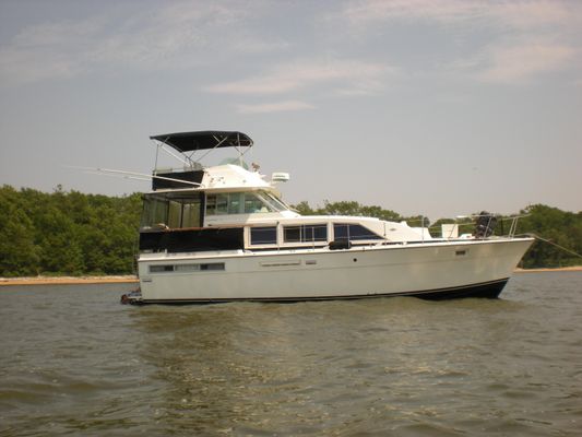 Bertram 42-FLYBRIDGE-MOTOR-YACHT - main image