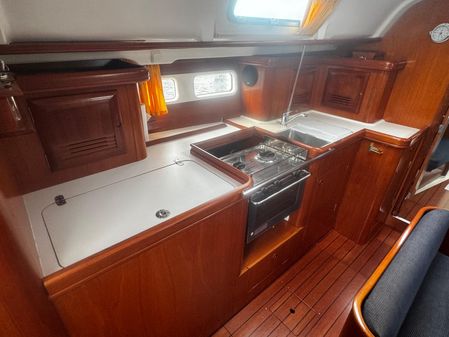 Beneteau Oceanis 411 image