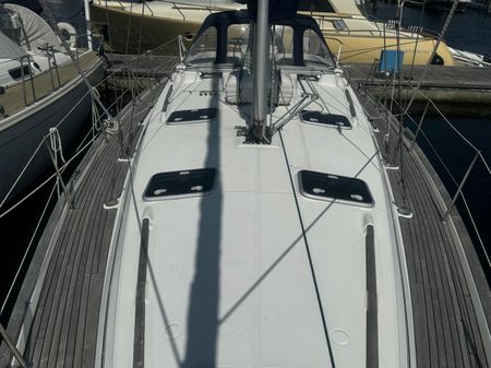 Beneteau Oceanis 411 image