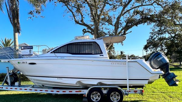 Cutwater 24 coupe