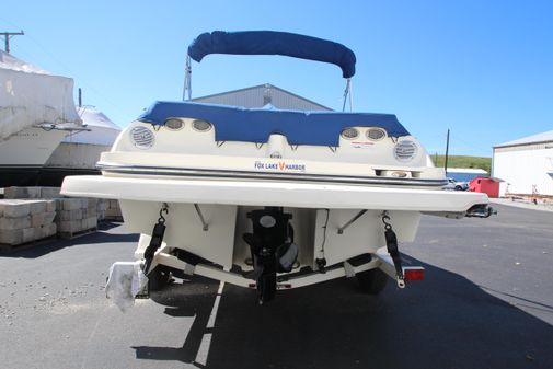 Bayliner 225 image