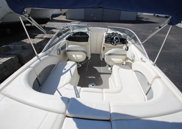 Bayliner 225 image