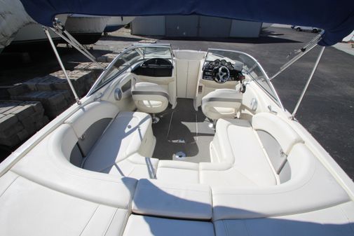 Bayliner 225 image