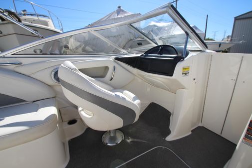 Bayliner 225 image