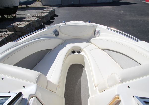 Bayliner 225 image