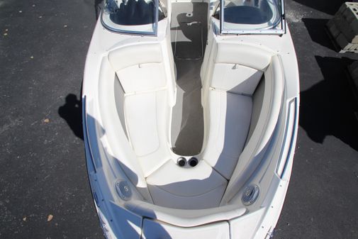 Bayliner 225 image