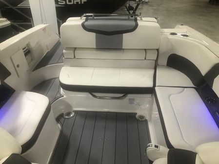 Chaparral 26 Surf image