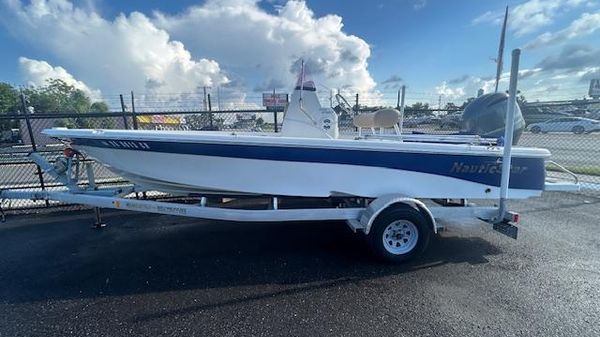 NauticStar 2140 Sport 