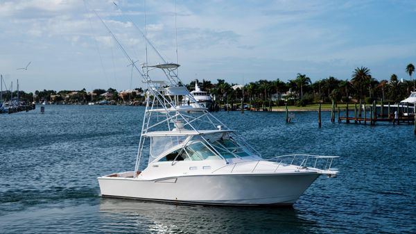 Cabo 35 Express