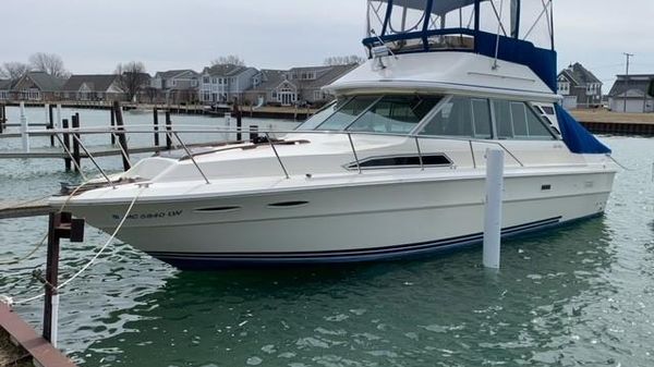 Sea Ray 340 Sedan Bridge 