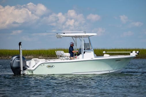 Sea Hunt Ultra 234 image