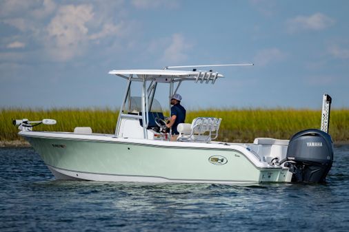 Sea Hunt Ultra 234 image