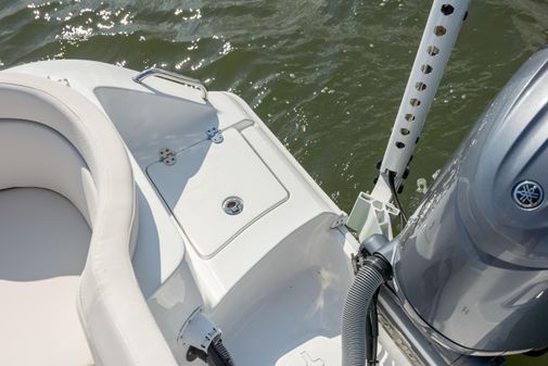 Sea Hunt Ultra 234 image