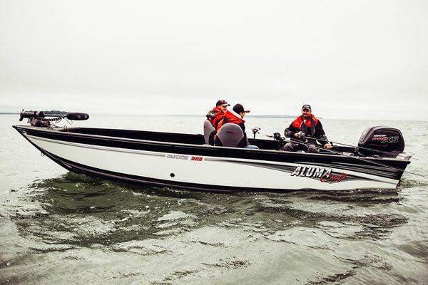 Alumacraft Competitor 205 Tiller - main image