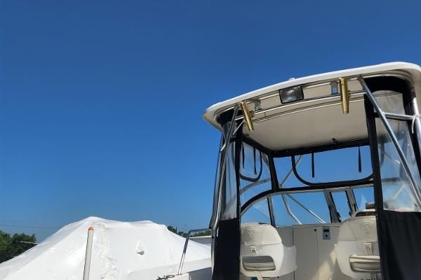 Century 2200-WALKAROUND image