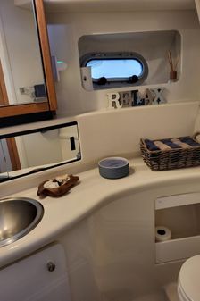 Bayliner 4087-COCKPIT-MOTORYACHT image