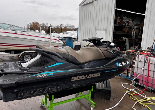 Sea-doo GTX-LIMITED-IS-260 image