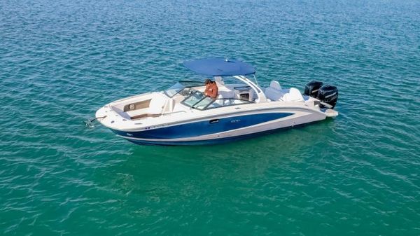 Sea Ray SDX 290 Outboard 