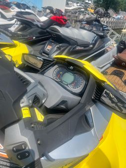 Sea-doo RXT-260 image