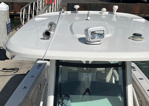 Boston Whaler 280 Outrage image