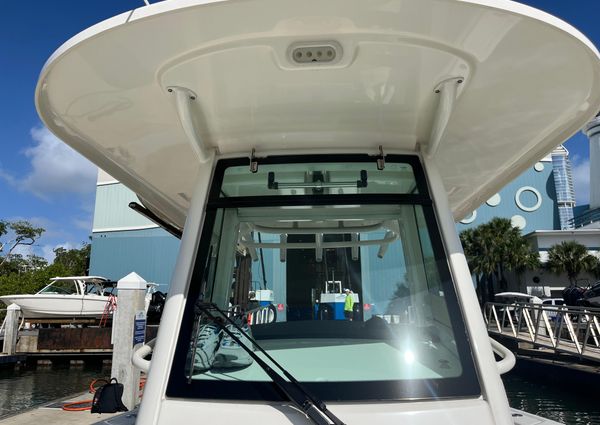 Boston Whaler 280 Outrage image