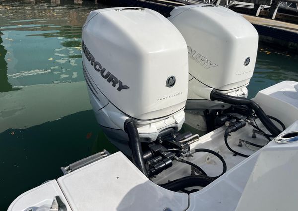 Boston Whaler 280 Outrage image