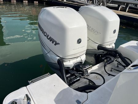 Boston Whaler 280 Outrage image