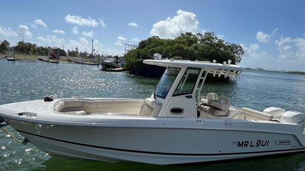 Boston Whaler 280 Outrage 