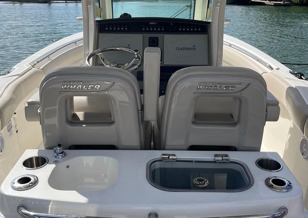 Boston Whaler 280 Outrage image