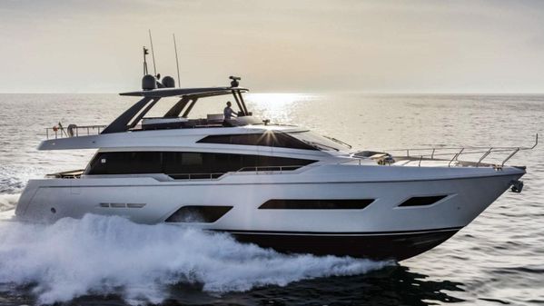 Ferretti Yachts 780 image