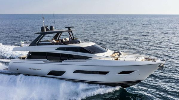 Ferretti Yachts 780 image