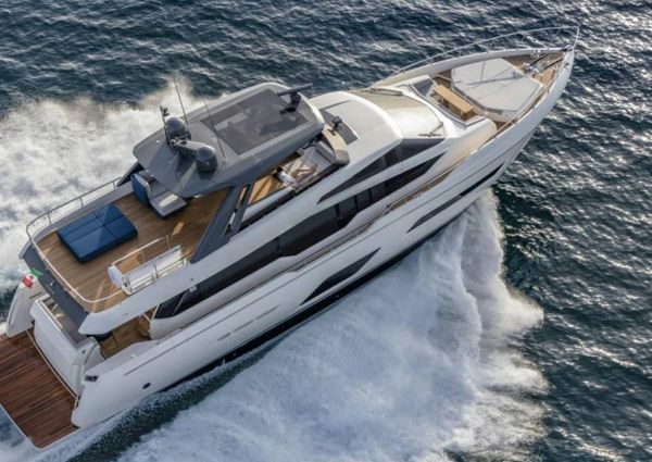 Ferretti Yachts 780 image