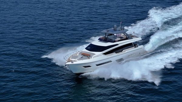 Ferretti Yachts 780 image