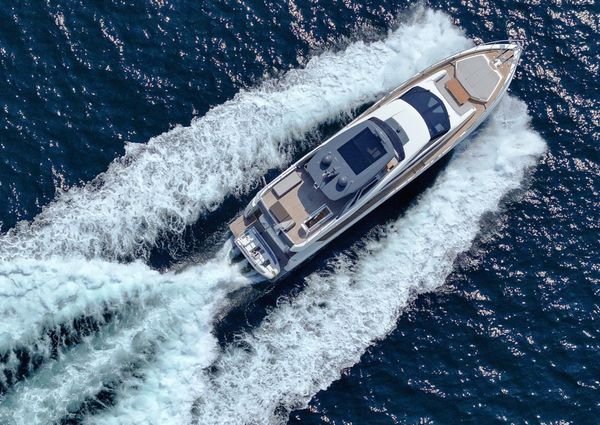 Ferretti Yachts 780 image