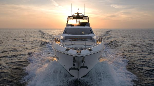 Ferretti Yachts 780 image