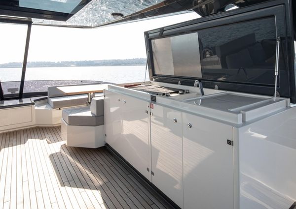 Ferretti Yachts 780 image