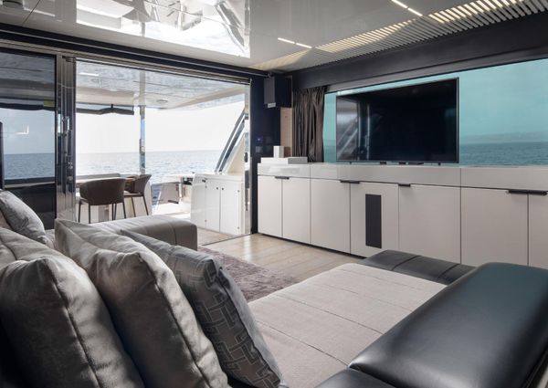 Ferretti Yachts 780 image