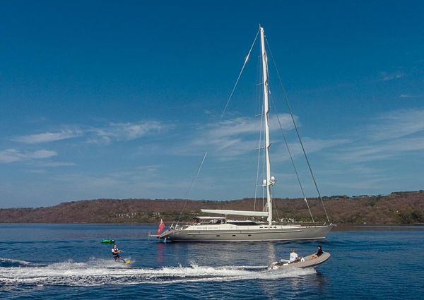 Alloy-yachts SLOOP image