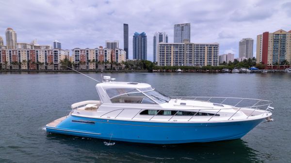 Chris-Craft Roamer 40