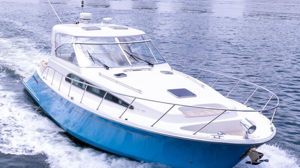 Chris-Craft Roamer 40