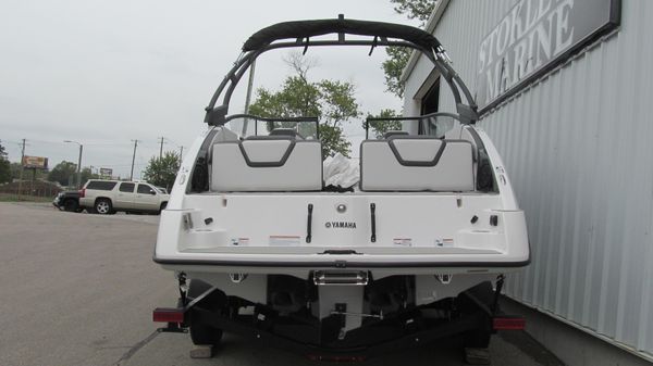 Yamaha-boats AR250 image